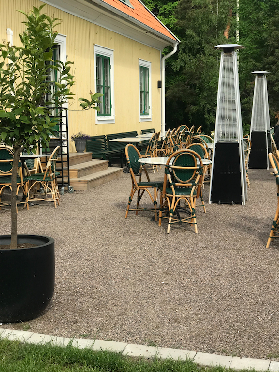 Café med Unikt läge i Upplands Väsby